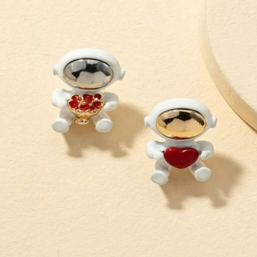 Asymmetrical Astronaut‎ Earrings